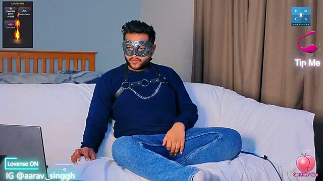 aarrav hotty online show from March 21, 7:51 pm