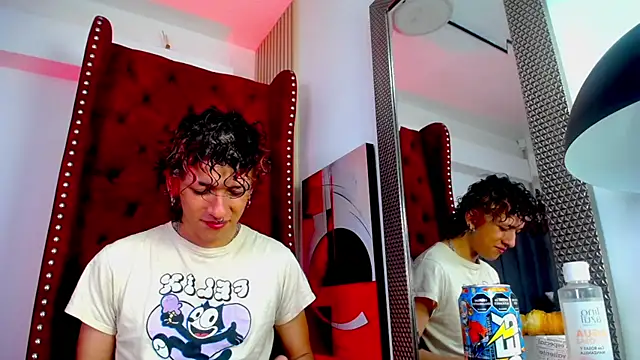 Cain Dantalion online show from April 6, 3:58 am