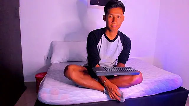 JaiderNova online show from February 16, 2:26 pm