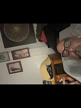 Milwokee online show from March 8, 12:52 am