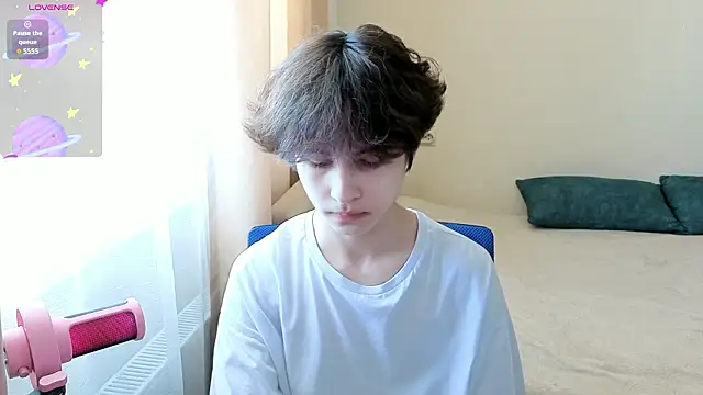  LukaHayes  online show from March 5, 11:17 am