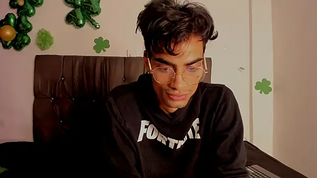 Gay Red Room online show from April 10, 6:20 am