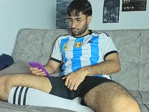 Justdavid  online show from March 31, 3:30 am