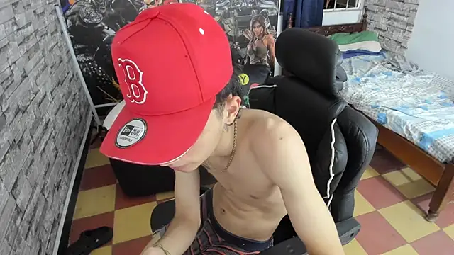 wex 077 online show from April 25, 2:25 am