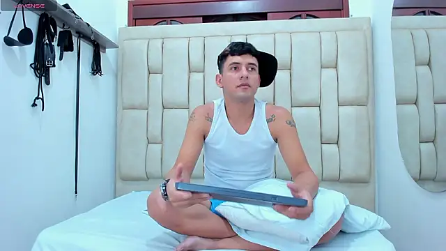 STEVEN OS online show from March 4, 9:05 am