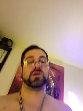 LargeLith online show from April 29, 9:43 pm