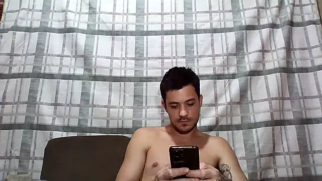 machodotado97 online show from April 22, 9:52 pm