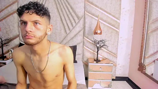 LuckySammer online show from March 10, 1:50 pm