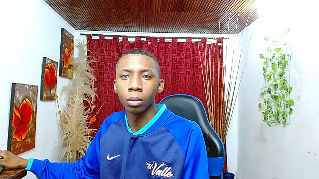 milo018 online show from March 9, 3:22 am