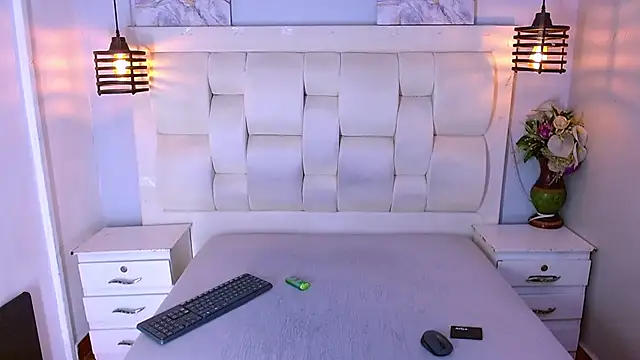 Santiago Ortiz  online show from March 4, 6:15 pm