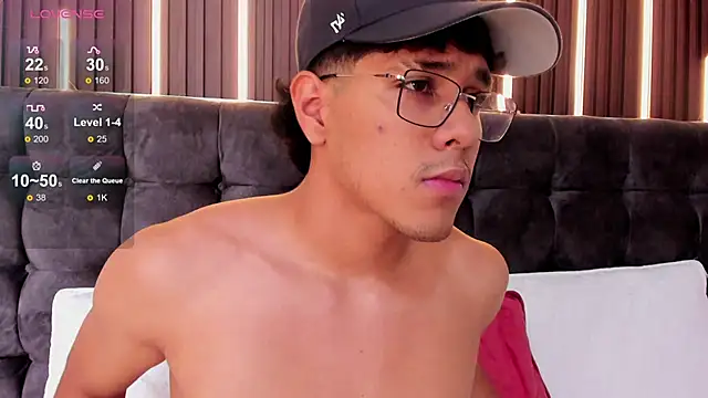 Daviid18   online show from February 18, 1:53 pm