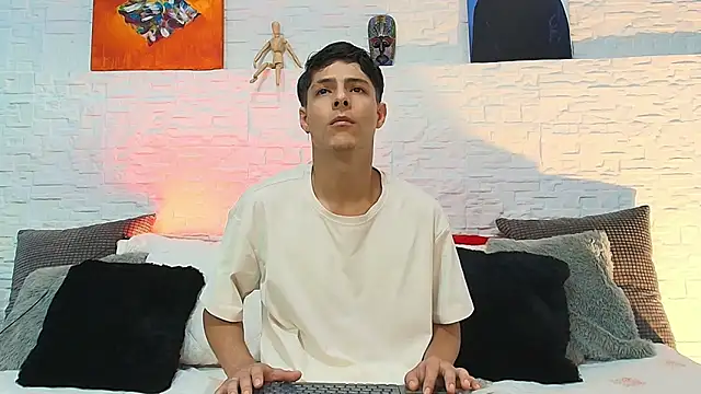 Eliassalvatore  online show from May 20, 7:09 pm