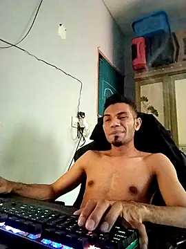 UcEng Lab online show from March 20, 7:23 am