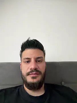 darkciupe online show from April 9, 10:43 am