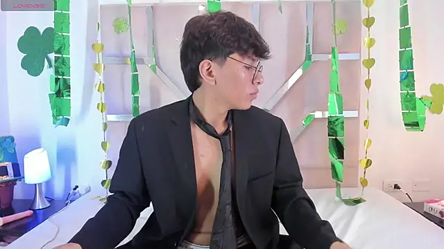 Angel Lux online show from March 6, 9:12 pm