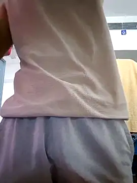 peanutbutteater online show from March 21, 8:19 am