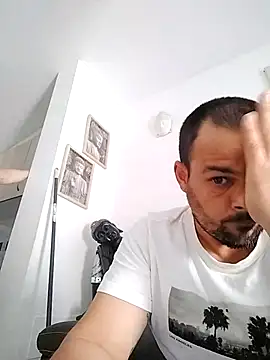 morenitoymorena online show from April 13, 8:26 am