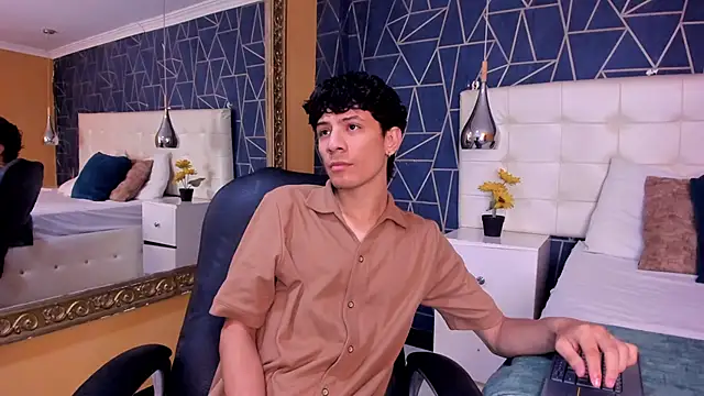 LeoFeniix online show from March 6, 3:58 am