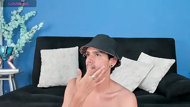 Anghell BC online show from April 4, 8:39 pm