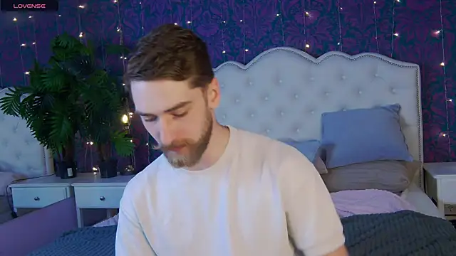 Dexter Raze online show from March 15, 7:27 am