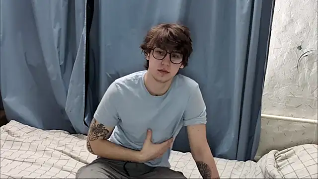 Kyle Hunterr online show from March 16, 5:14 am