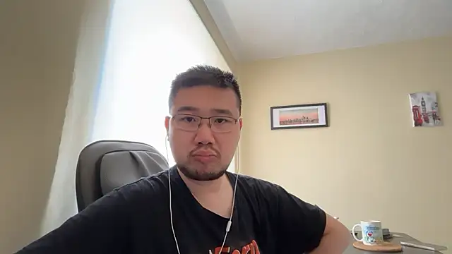 jasonryu2025 online show from May 1, 1:57 pm
