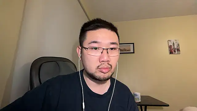 jasonryu2025 online show from May 4, 7:48 pm