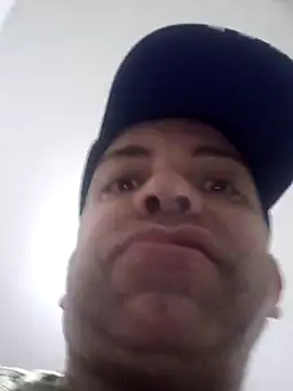 2Brazilians4one online show from March 6, 5:37 am