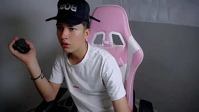 Street poemm  online show from May 6, 8:31 pm