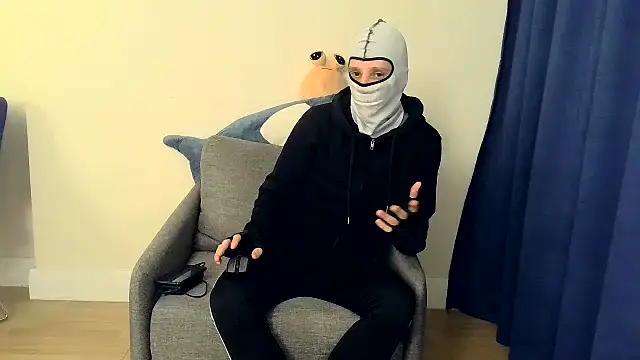 RyanRubber online show from April 22, 8:46 pm