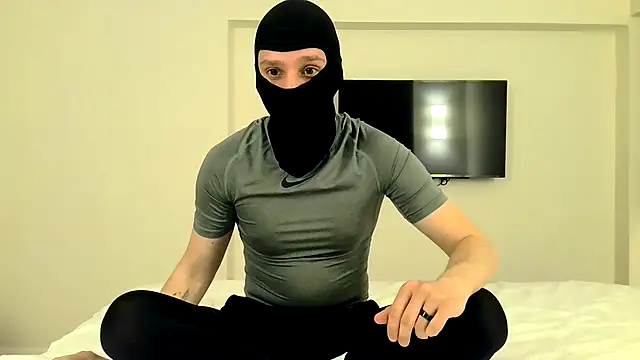 RyanRubber online show from March 23, 8:04 pm