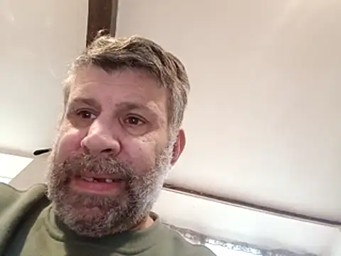 stud2512 online show from April 8, 4:16 pm