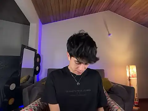 Stolas ying online show from March 12, 12:29 am