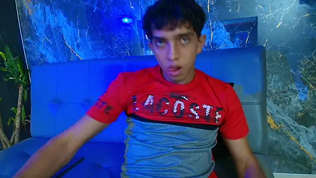 thiago moreno online show from March 10, 1:17 pm