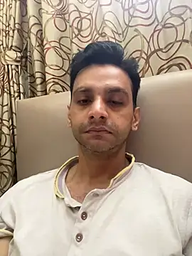 online4u08 online show from April 23, 6:32 pm