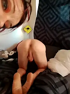 SmashNTrash91 online show from April 15, 10:32 pm