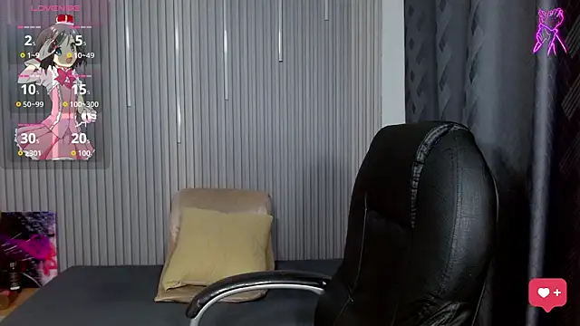 Julian Smith21 online show from May 13, 1:24 am