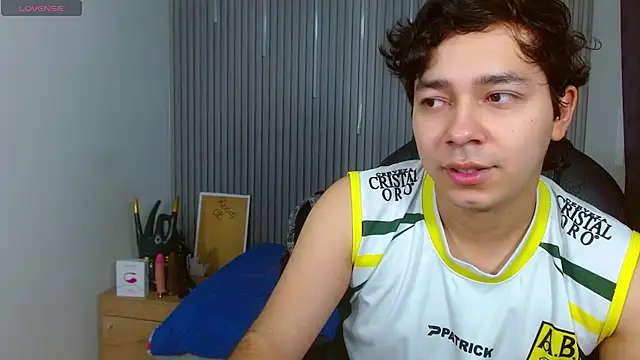 Julian Smith21 online show from June 10, 3:41 am