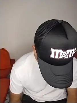 Ferrandiz23 online show from March 6, 12:29 am