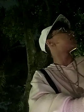 TuPapi 21 online show from April 30, 1:23 am