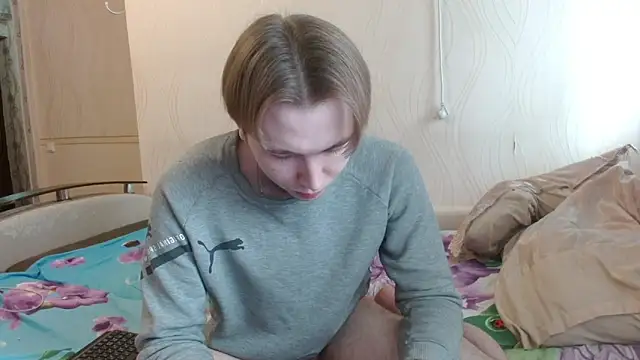 meowgary online show from April 24, 1:35 pm