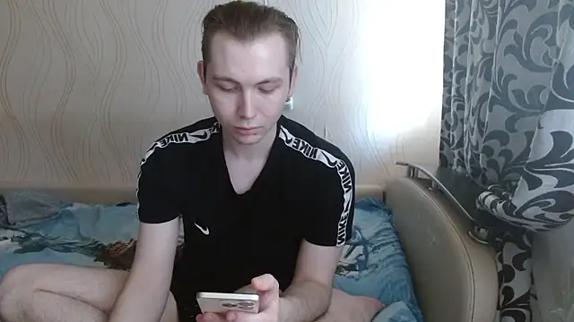 meowgary online show from June 17, 1:24 pm