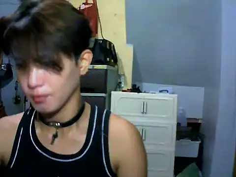 skinnyasianmiah online show from March 19, 5:10 am