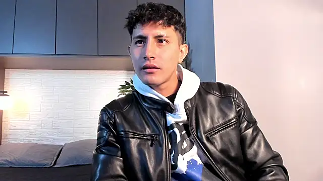 kamal wolff online show from April 5, 12:23 pm