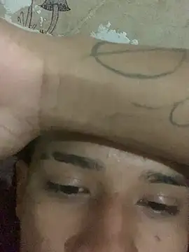 MoinhoO18 online show from March 8, 5:06 pm