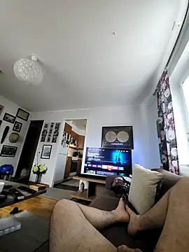 swecockforhead online show from April 19, 11:42 am