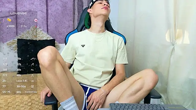 AronTawers online show from May 20, 7:42 pm