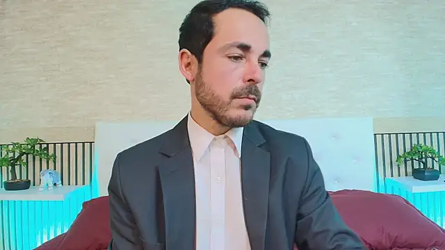 Adams Sanz online show from June 23, 8:45 pm