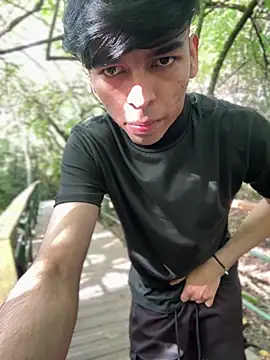 The Conquer online show from April 25, 9:23 pm