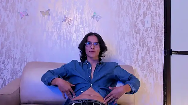 Noha castellano online show from March 22, 1:05 pm